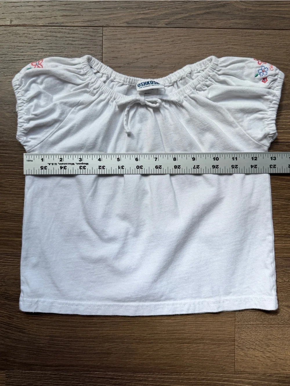 Early 2000s OshKosh B'gosh White Puff Sleeve Tee with Embroidered Flowers 4